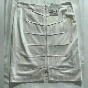 New With Tags DONCASTER Women Skirt Size 10 White Pencil Knee Length Zip Career